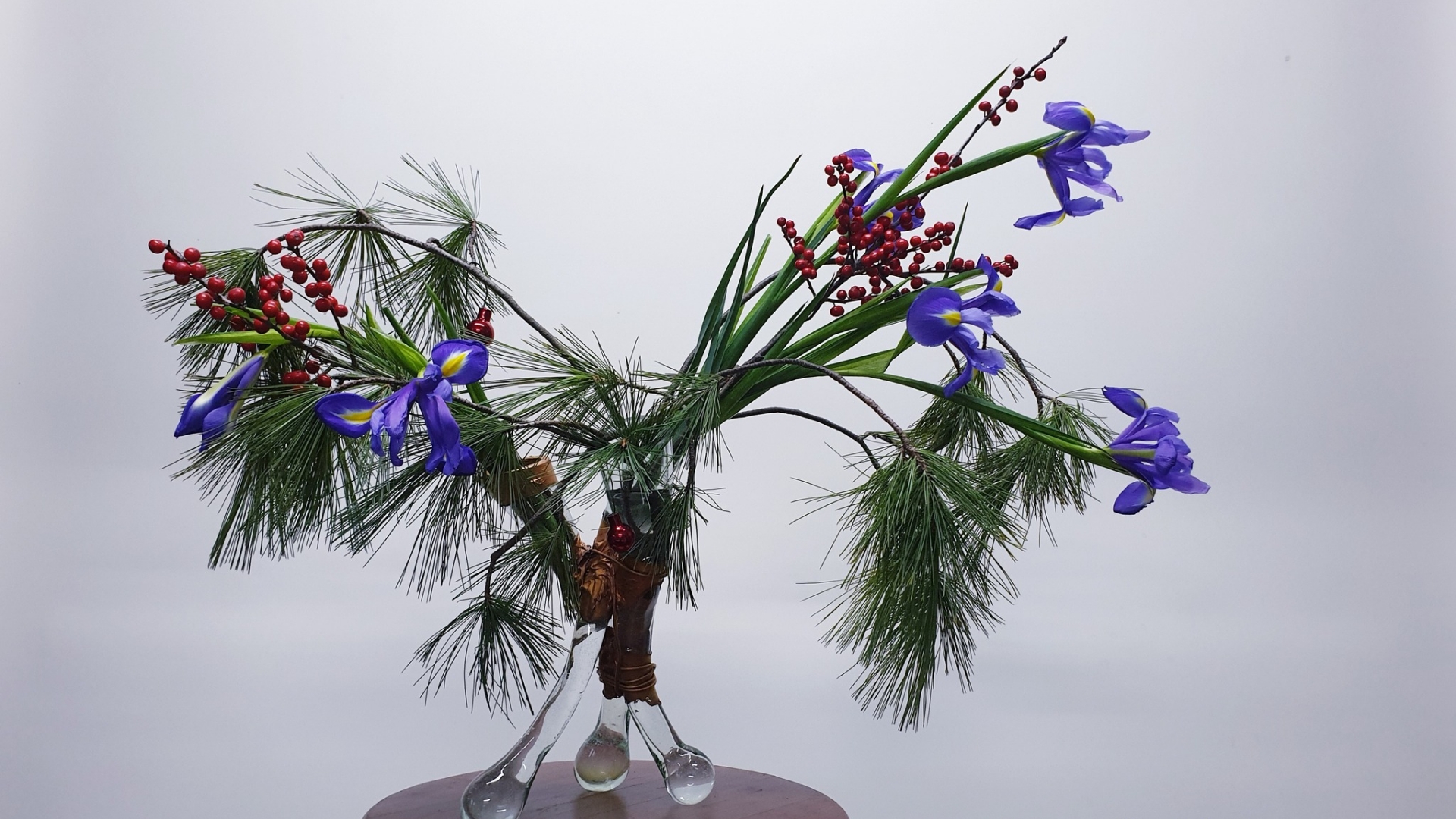 Expoziția virtuală de iarnă a Asociației Ikebana International Bucharest